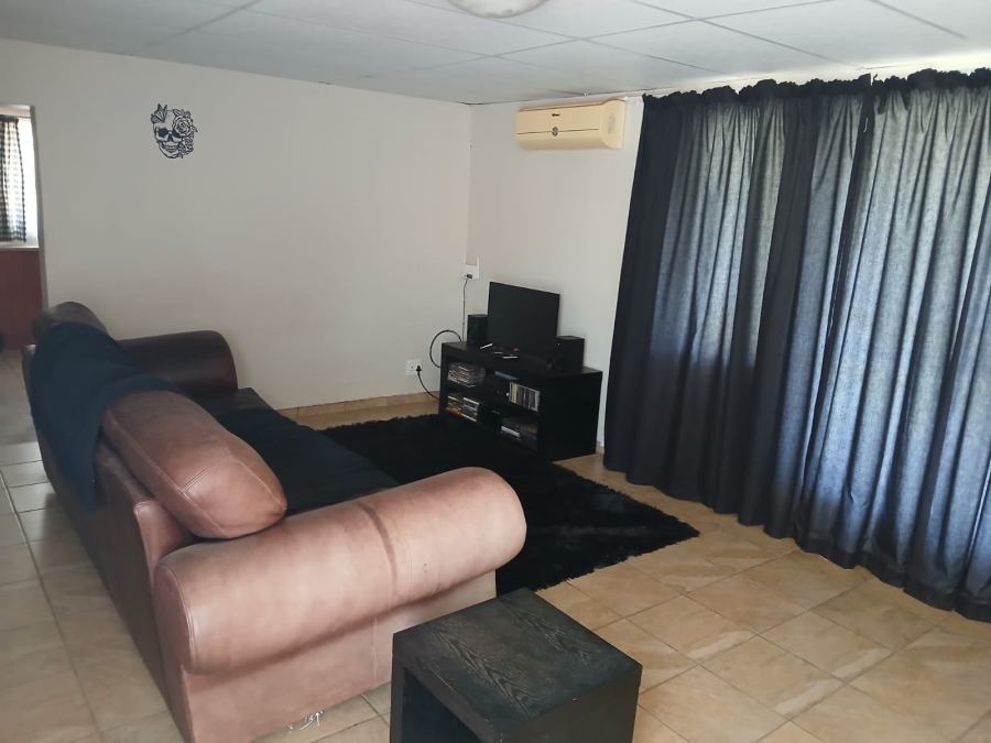 3 Bedroom Property for Sale in Riebeeckstad Free State